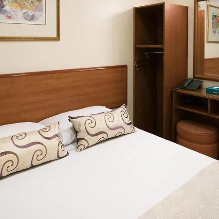Hotel 81 Geylang-3